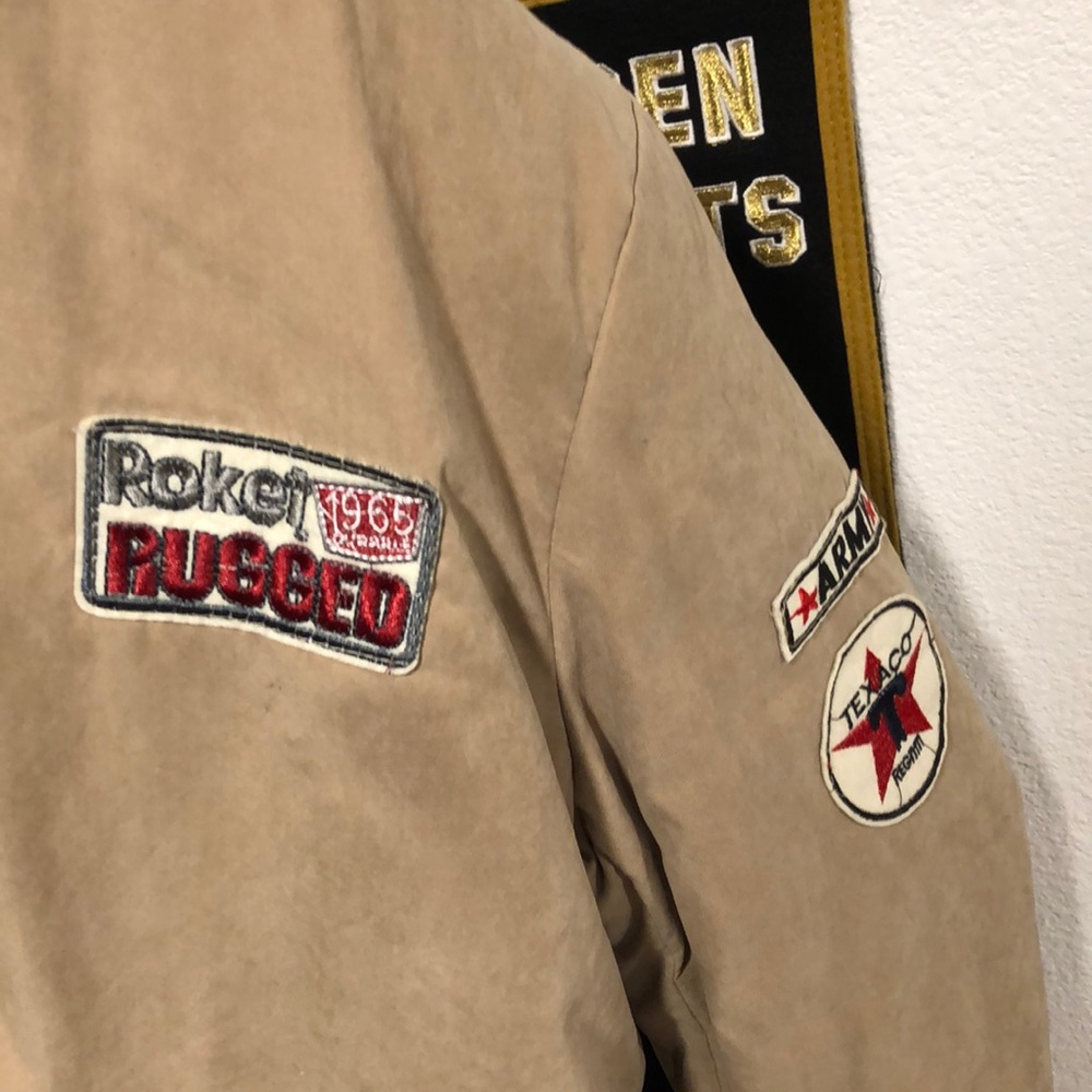 Snow Jacket - Picture 5 of 5